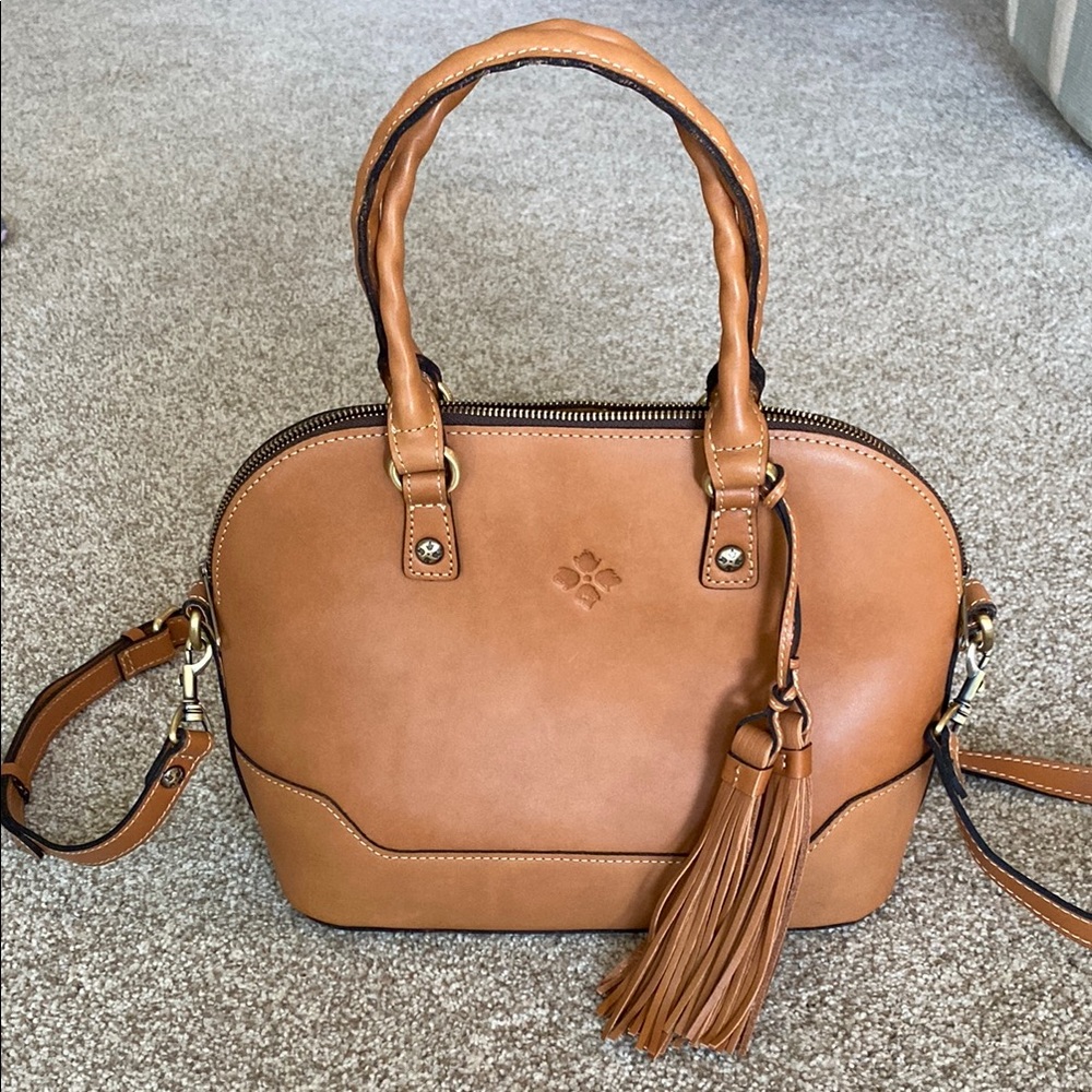 Elegant Tan Handbag with Tassel
